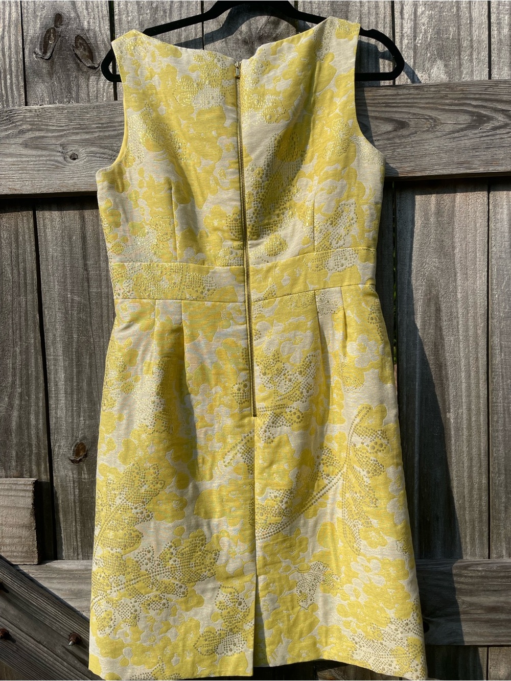 T Tahari Yellow Brocade Dress with Metallic Gold highlights Sz 10 - Picture 9 of 13